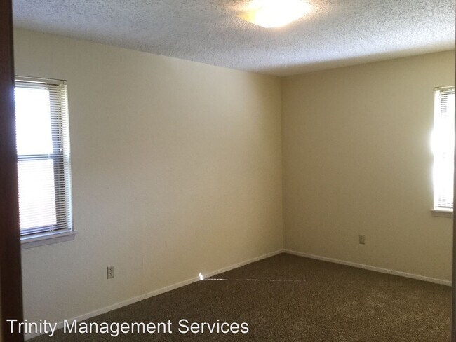 Building Photo - 3 br, 2 bath House - 414 W. Couts