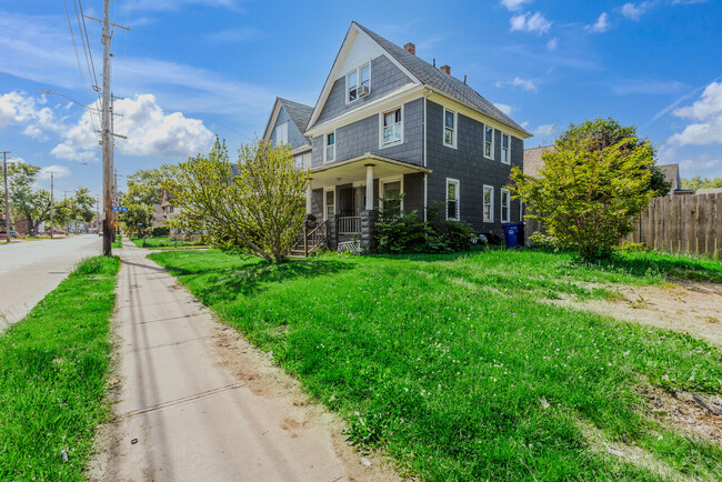 Building Photo - 4103 Denison Ave