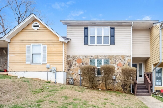 Building Photo - 8194 Canyon Forge Dr