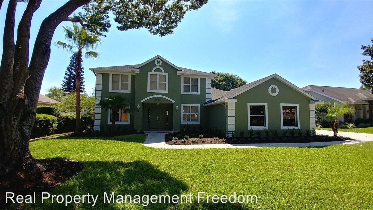 Primary Photo - 1715 Rose Garden Ln