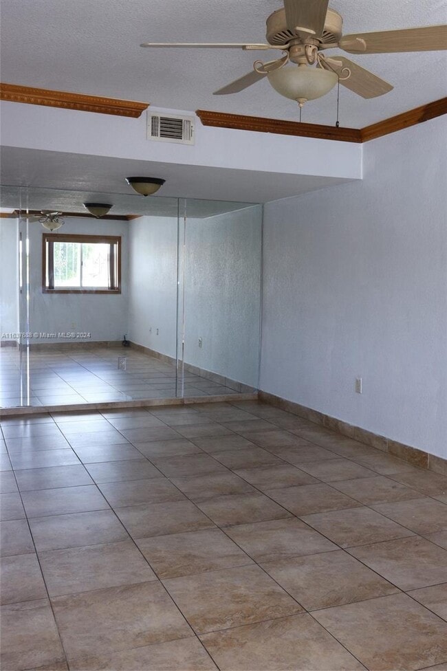 Building Photo - 1100 SW 104th Ct