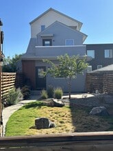 Building Photo - 6862 Juniper Ct