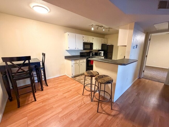 Photo - 1385 W University Ave Apartment