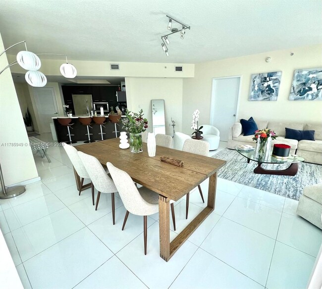 Building Photo - 250 Sunny Isles Blvd