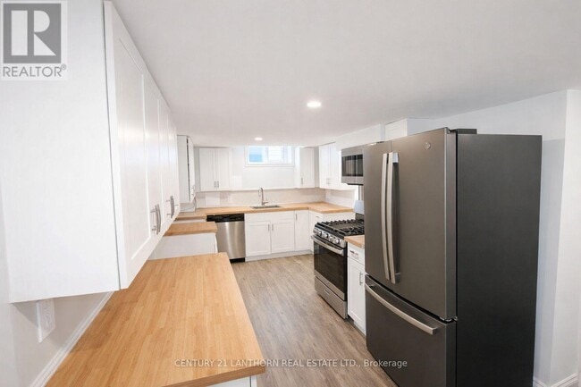 Building Photo - 32 Ontario St