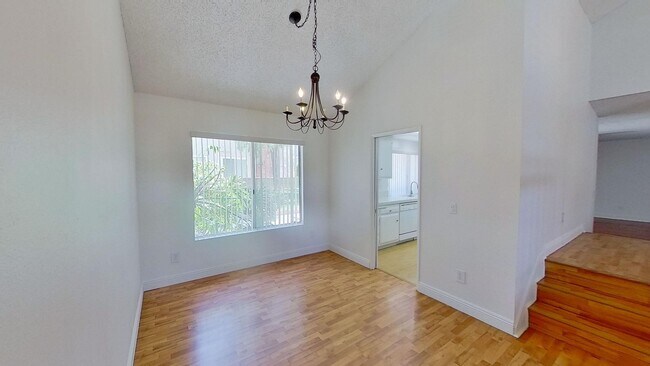 Foto del edificio - **Move-In Special!!** Beautiful 3 Bedroom ...