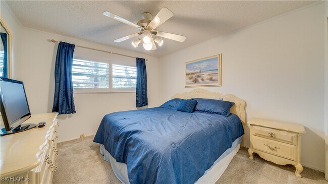 Foto del edificio - 6777 Winkler Rd