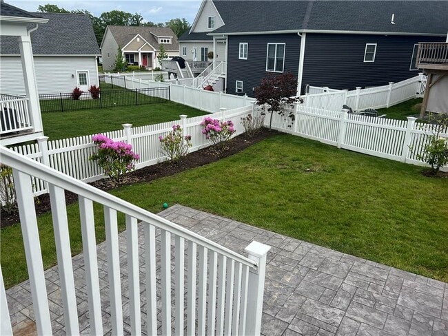 Building Photo - 54 Somerset Cir