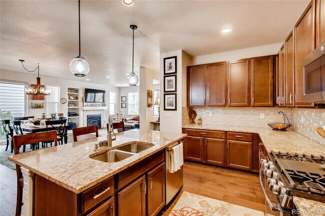 Foto del edificio - 511 E Hinsdale Ave