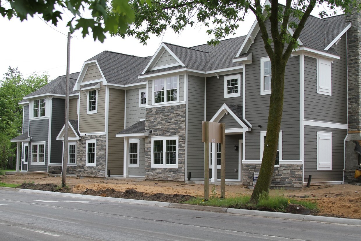 Primary Photo - 411 Fitzhugh St
