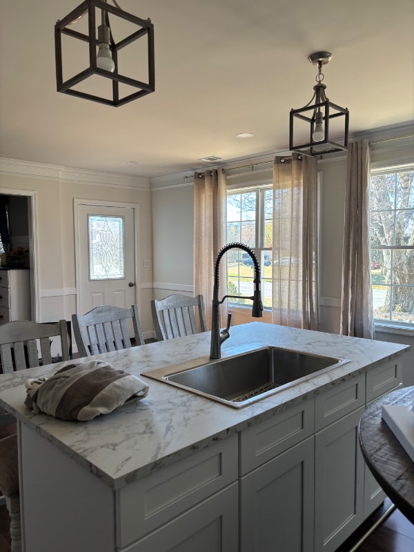 Foto del edificio - 9305 Ox Rd