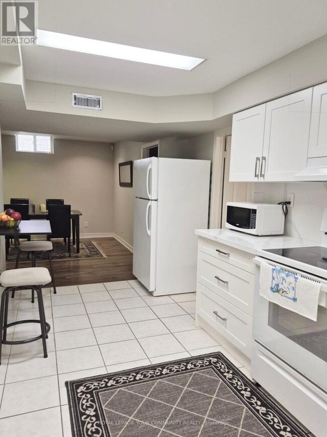 Building Photo - 30 Arvida Dr