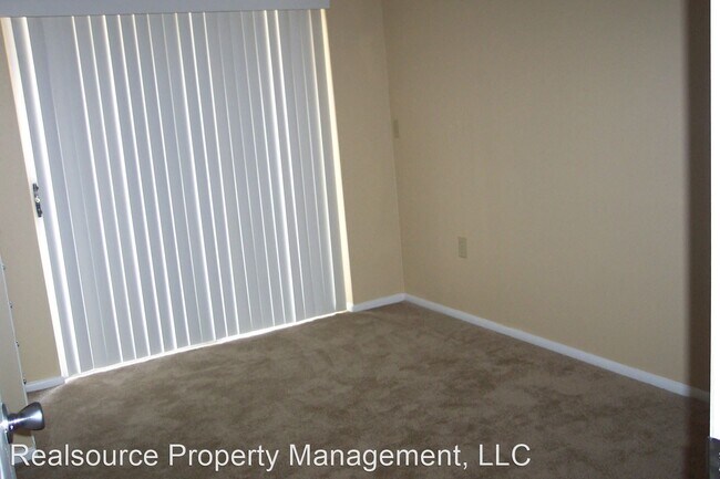 Foto del edificio - 101 Oyster Bay Cir