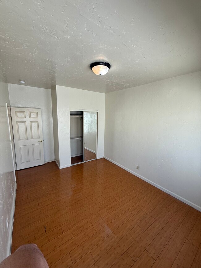 Building Photo - 5752 Virginia Ave