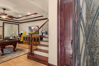 Building Photo - 106 La Vie Dr