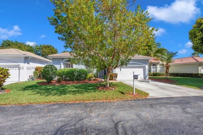 Foto del edificio - 2405 SE 5th Ct