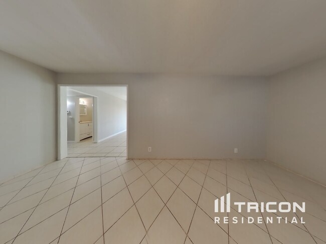 Foto del edificio - 344 Gardenia Cir