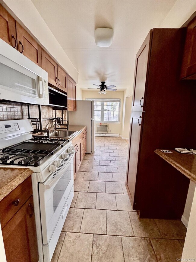 Foto del edificio - 7 Colonial Rd