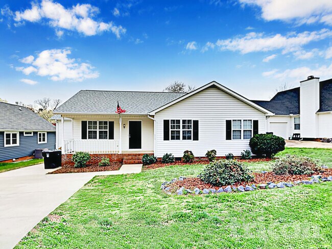 Building Photo - 353 Canter Ct NW