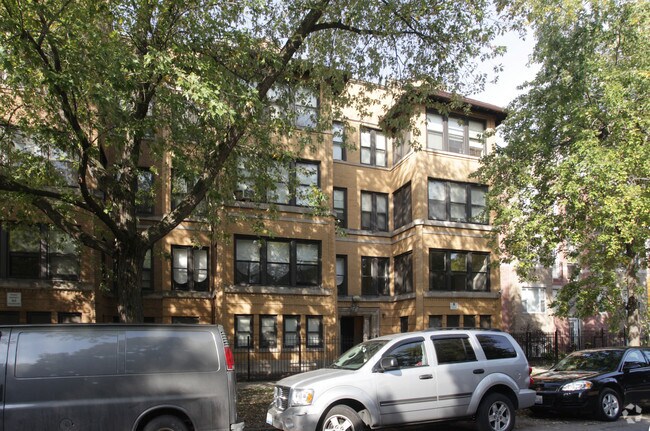 Foto del edificio - Kenwood Apartments - S Ellis Ave