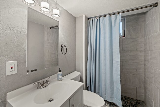 Foto del edificio - 1407 Willshire Dr