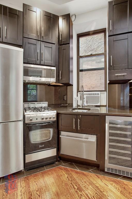 Photo - 246 Mott St (Prince & Houston), #7