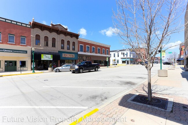 Building Photo - 503 1/2 Liberty St