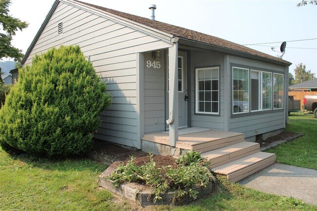 Foto del edificio - 3 Bedroom, 1.5 Bathroom House! Available now!