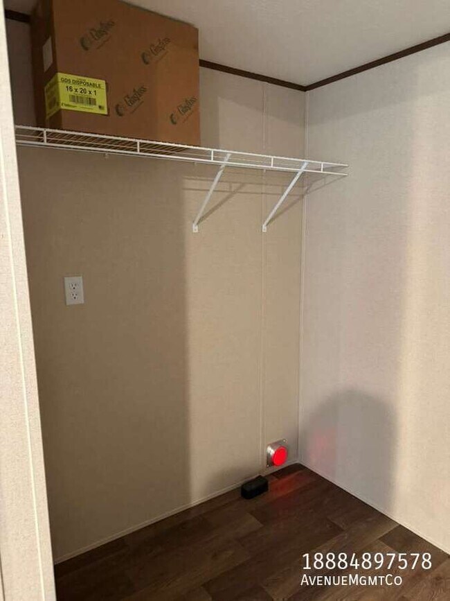 Foto del edificio - 512 10th St SW