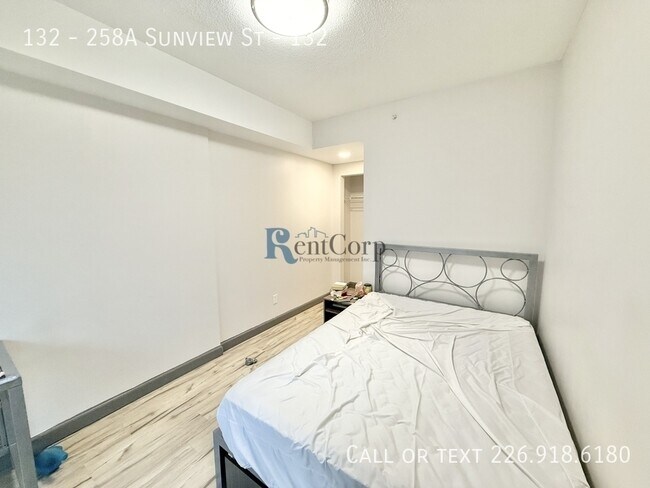 Photo du bâtiment - 258A-258A Sunview St