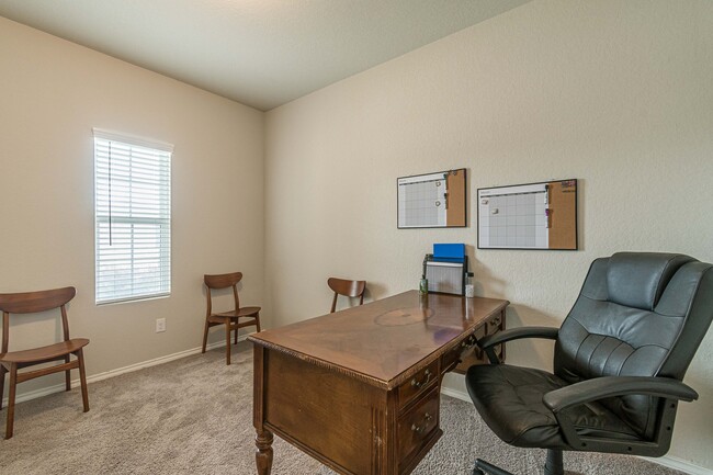 Building Photo - 8419 Cassia Cove