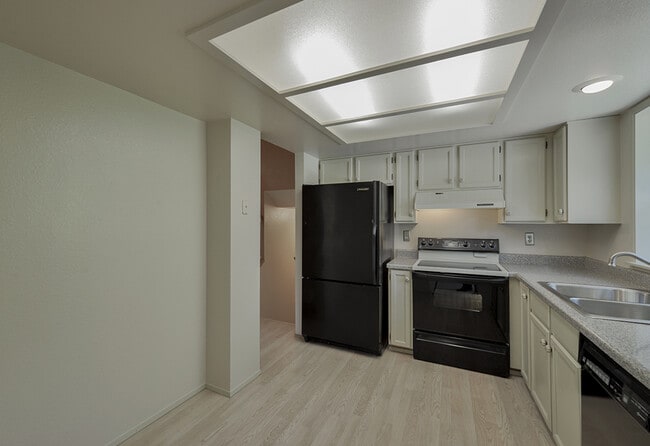 Building Photo - Comfortable Home located Kent's East Hill