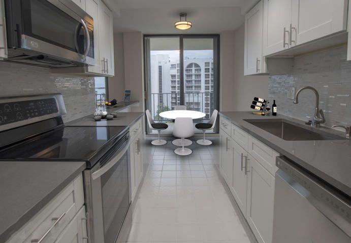 Building Photo - 2 bedroom in West Palm Beach FL 33405