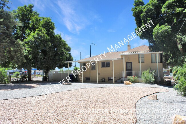 Foto del edificio - 138 Harrison Blvd