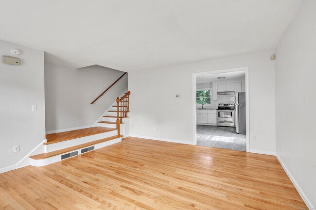 Building Photo - 65 New St