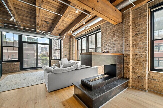 Foto del edificio - 520 W Huron St