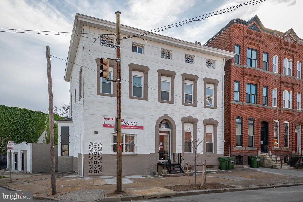 Primary Photo - 1001 W Lafayette Ave