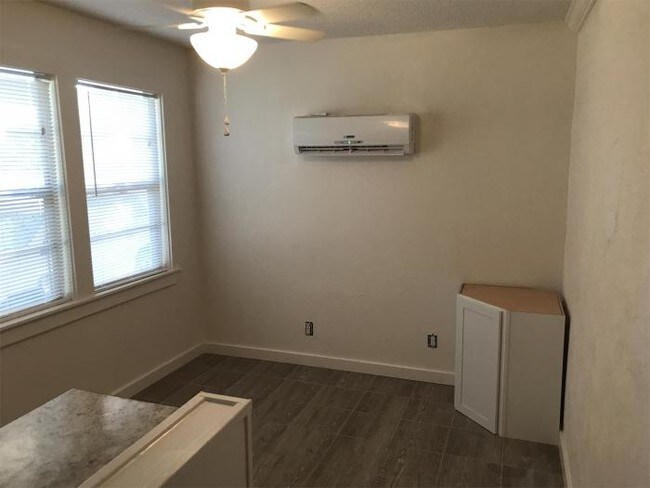 Building Photo - 1 bedroom in Valley View TX 76272