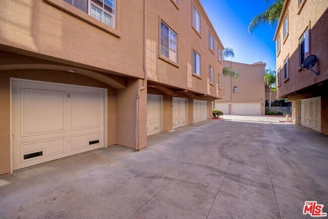 Foto del edificio - 21838 S Vermont Ave