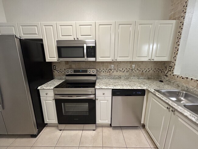 Foto del edificio - 14011 SW 49th St