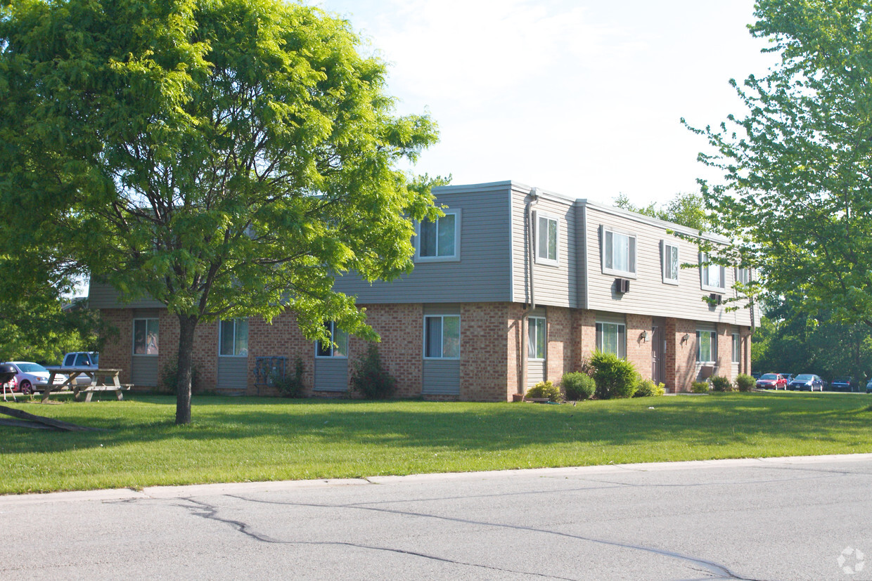 Building Photo - Pilgrim Square Apartments