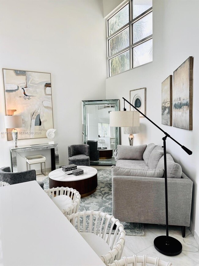 Foto del edificio - 7700 Collins Ave