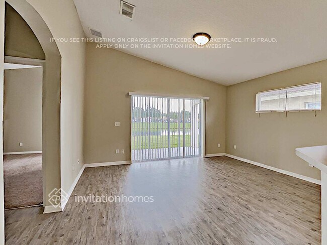 Foto del edificio - 12338 Sophiamarie Loop