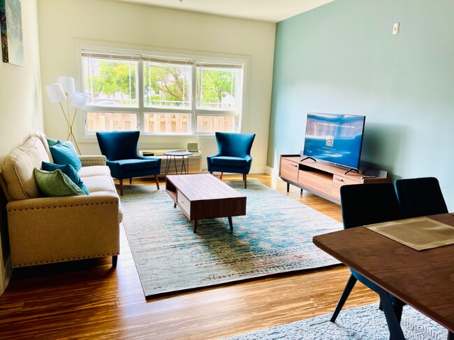 Building Photo - 205 Easton Ave