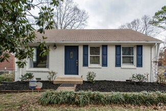 Building Photo - 2204 Rosehaven Dr
