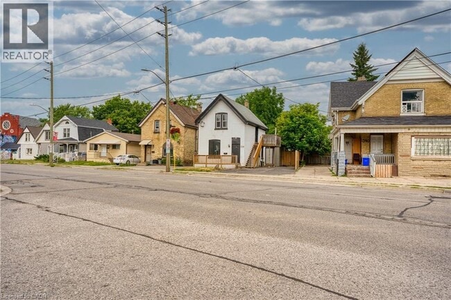 Building Photo - 338 Hamilton Rd