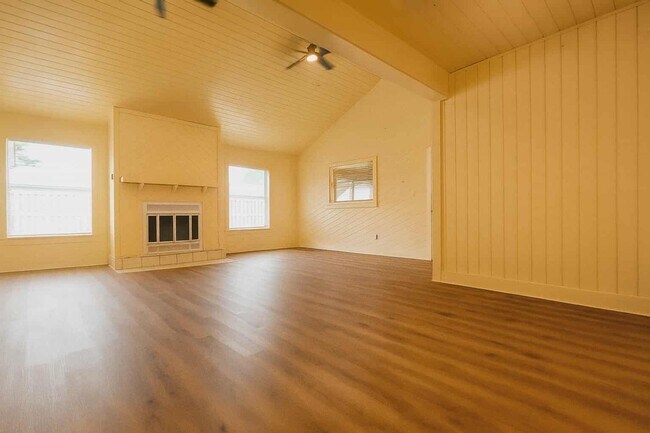 Building Photo - Gorgeous house FOR RENT