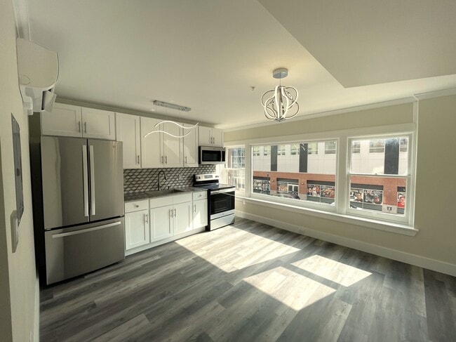Apartment Kitchen & Living Room - Mark Twain Building