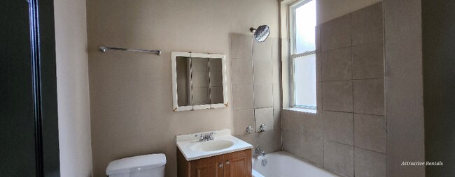 Building Photo - 6646 S Bishop St