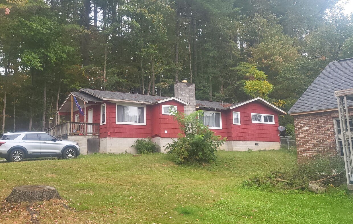 Primary Photo - 2286 Harper Rd